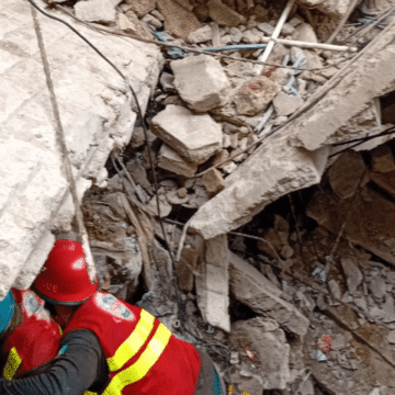 MQM Slams Sindh Govt. Over Lyari Building Collapse, Demands Action