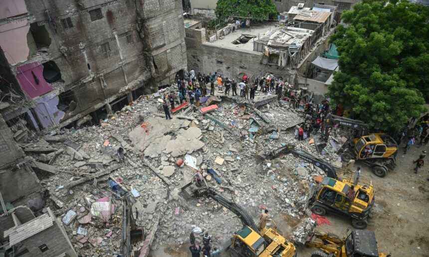 State Minister’s Visit Of Lyari Collapsed Building Site, Assures Support
