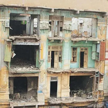 Sindh Targets Illegal Constructions, Evacuates 51 Buildings in Lyari