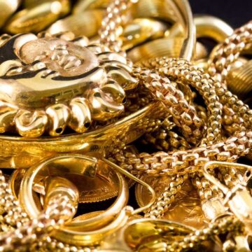 24-Karat Gold Falls by Rs. 100 in Pakistan, Hits Rs. 356,300