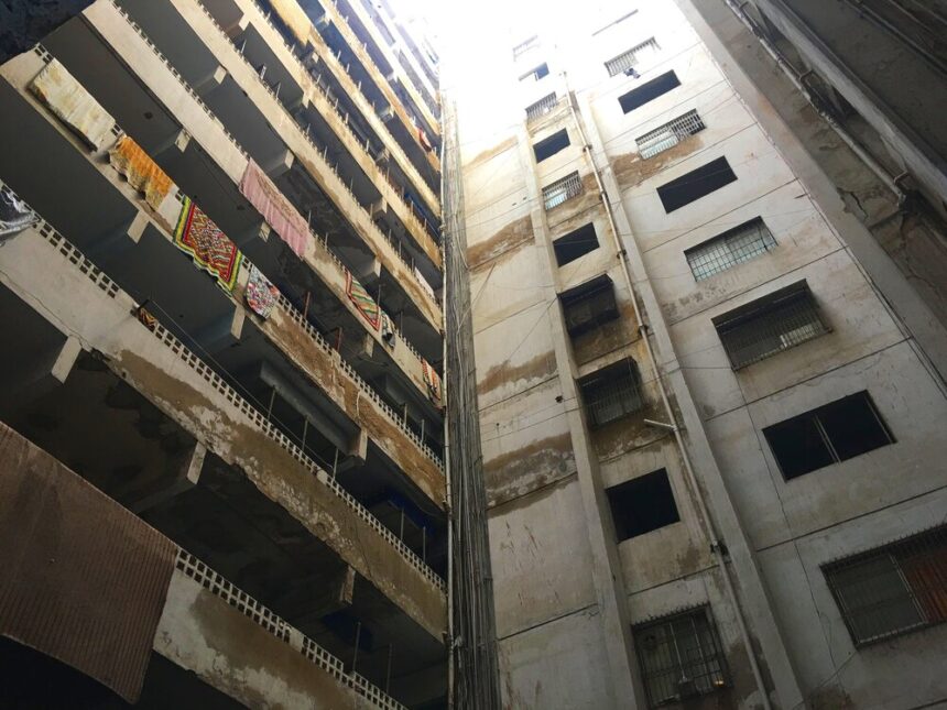 Thousands at Risk as Karachi Declares 43 Buildings In Gulistan-E-Johar Unsafe