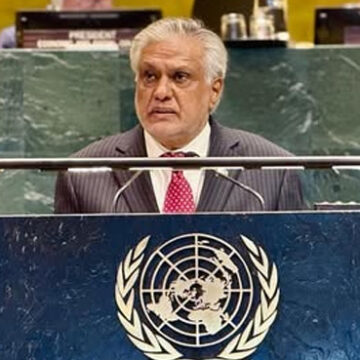Pakistan Urges Gaza Ceasefire, Kashmir Resolution in New York Talks