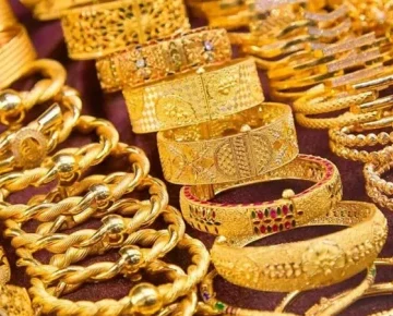 Gold Prices Plunge Rs 2,000 Per Tola to Rs 353,000 in Pakistan