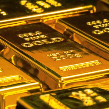 Gold Prices in Pakistan Soar to Record PKR 356,800 Per Tola