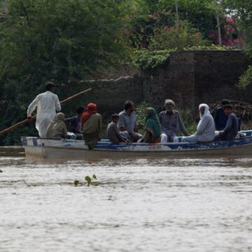 Ravi and Chenab Flood Warnings: Pakistan Battles Monsoon Onslaught