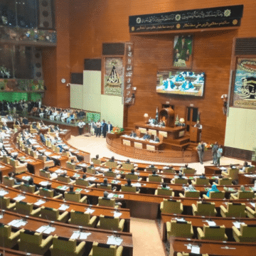 Sindh Lawmakers Eyes Punjab’s Rs. 400,000 Paychecks