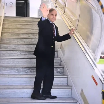 PM Shehbaz Sharif Joins Qatar’s Urgent Arab-Islamic Summit