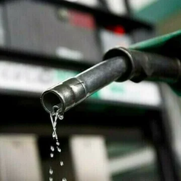 The price of petrol could decrease by as much as PKR 6.10 per litre
