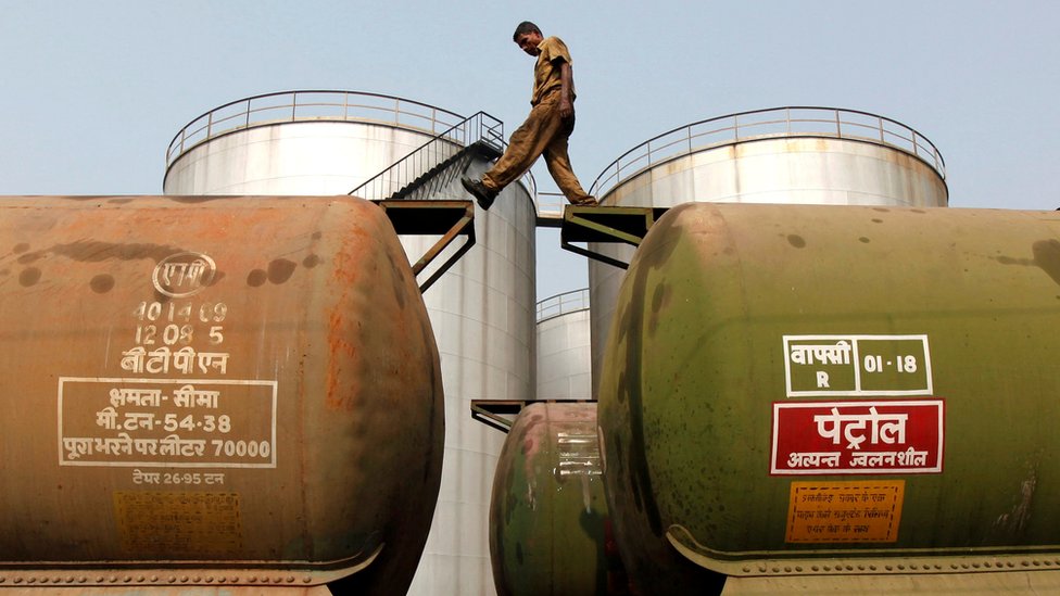 Indian oil refinery under US pressure to reduce Russian imports