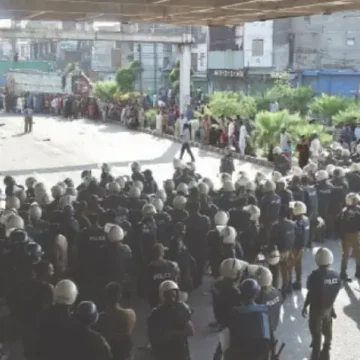 As TLP demonstrators set up camp in Muridke, some barriers in Islamabad were taken down