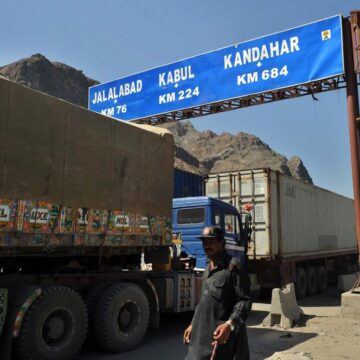 Pakistan Begins Phased Restoration of Afghan Transit Trade via Chaman