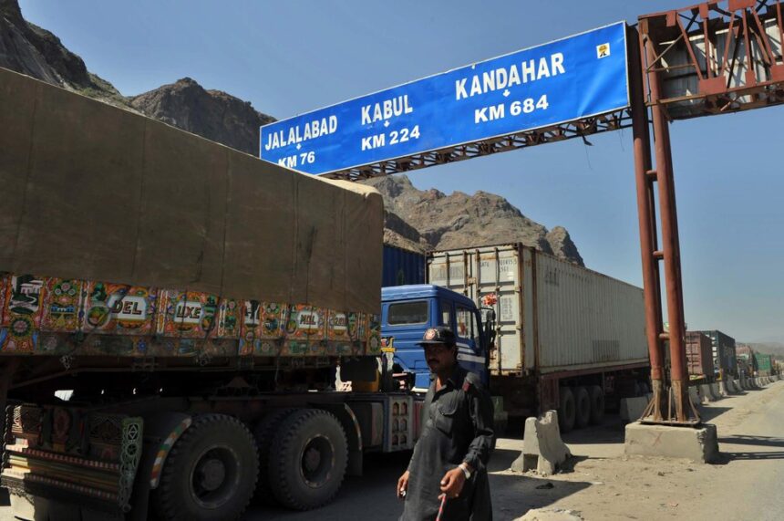 pak afghan trade 11 Pakistan Begins Phased Restoration of Afghan Transit Trade via Chaman