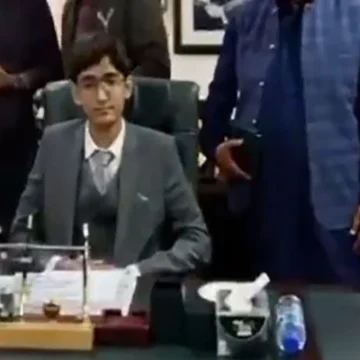 Punjab Education Minister Hands Over His Post to Student on International Children’s Day