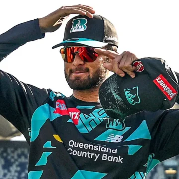 Shaheen Afridi Withdrawn from BBL Match Over Dangerous Bowling on Debut