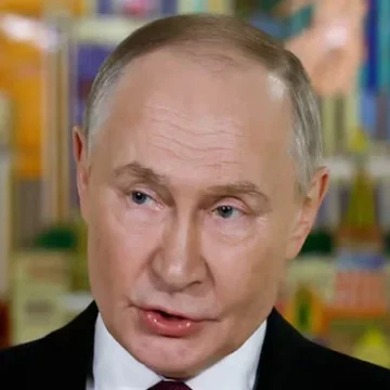 Vladimir Putin Warns Europe: “If You Want War, Russia Is Ready”