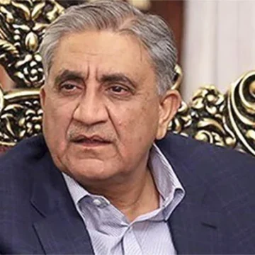 Retired Army Chief General (R) Qamar Javed Bajwa Injured After Falling at Home, Hospitalised in ICU