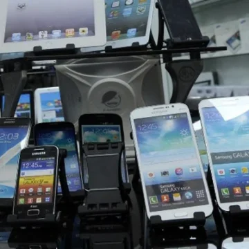 Karachi dealers promise recovery of stolen phones with new tracking system