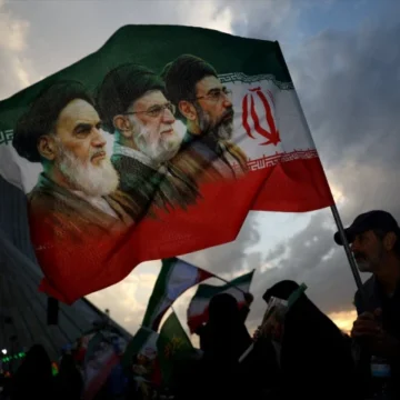 Iran reviewing US proposal; response will be sent via Pakistani mediators