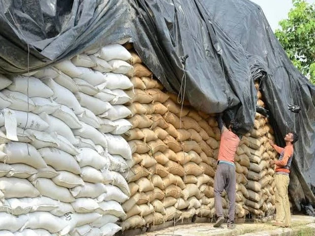 291782007247-2-640x480 Wheat Vanishes from Hyderabad Markets After Anti-Hoarding Crackdown