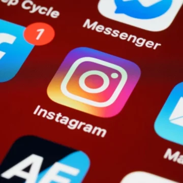 instagram-facebook-pexels1783686574-0-640x480 Facebook and Instagram Hit by Widespread Outages as Thousands of Users Report Access Issues