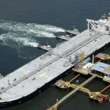 India Launches Major Rescue Operation After Bulk Carrier Sinks Off East Coast