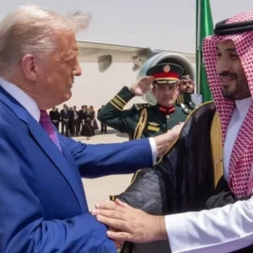 Trump Delays Fresh Iran Attack, Says He Wants to Give Diplomacy a Chance