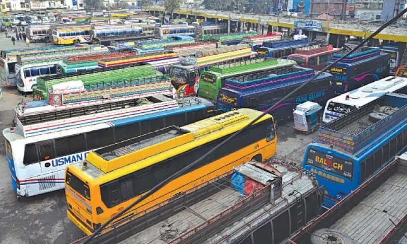 11155238633d949 Intercity Transport Suspended in Lahore as Bus Terminals Reportedly Sealed
