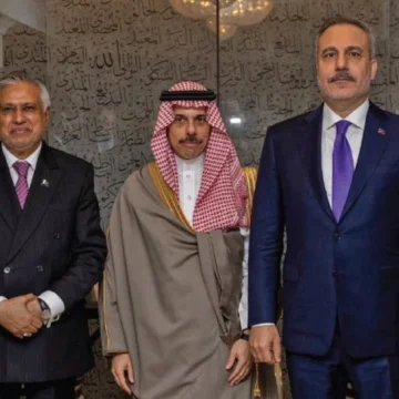 Turkish Foreign Minister to Attend Joint Defence Meeting in Riyadh